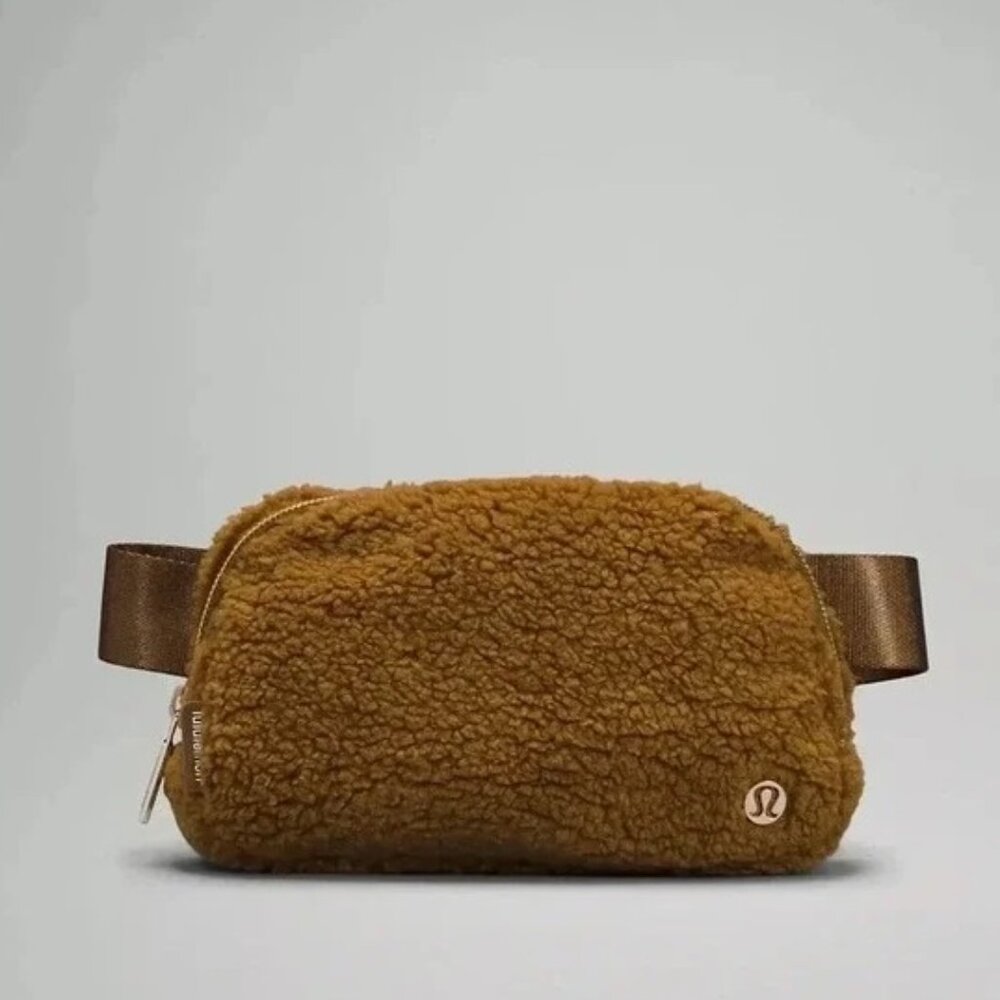 Lululemon Fleece Everywhere Belt Bag